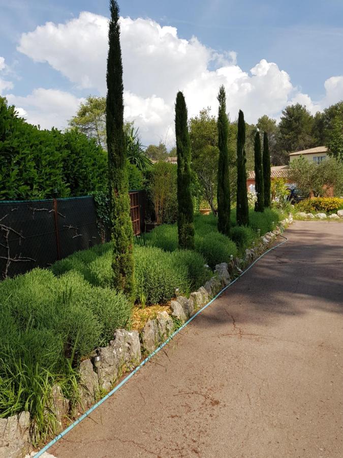 Bed and Breakfast Mas D'Azur Roquefort-les-Pins Exterior foto