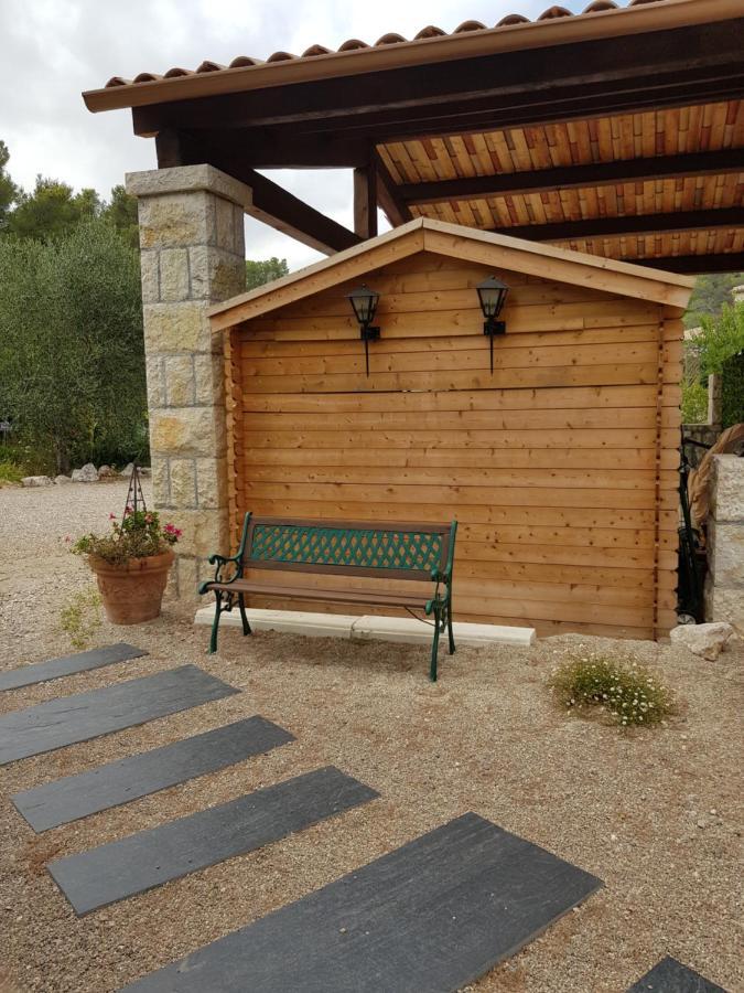 Bed and Breakfast Mas D'Azur Roquefort-les-Pins Exterior foto